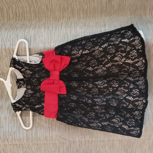 ✨Host Pick✨ 3-6mths Heirloom Christmas Dress - Picture 1 of 7